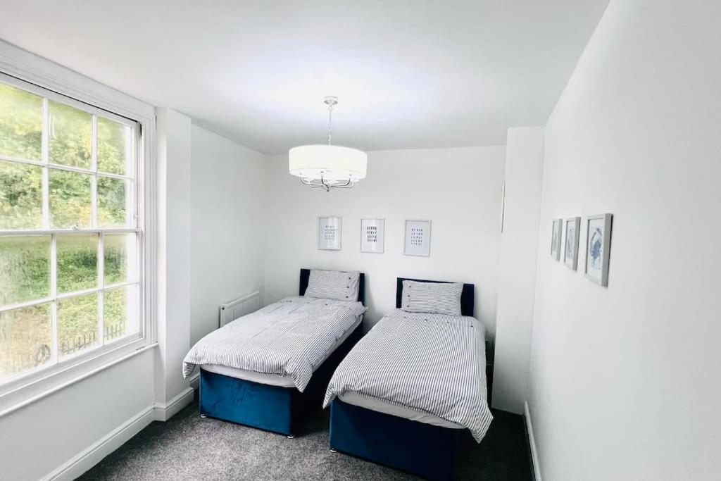 Flat 4 Marine Parade House, 1 East Cliff- Next To Dover Port, White Cliffs, Beach, Castle Exteriör bild